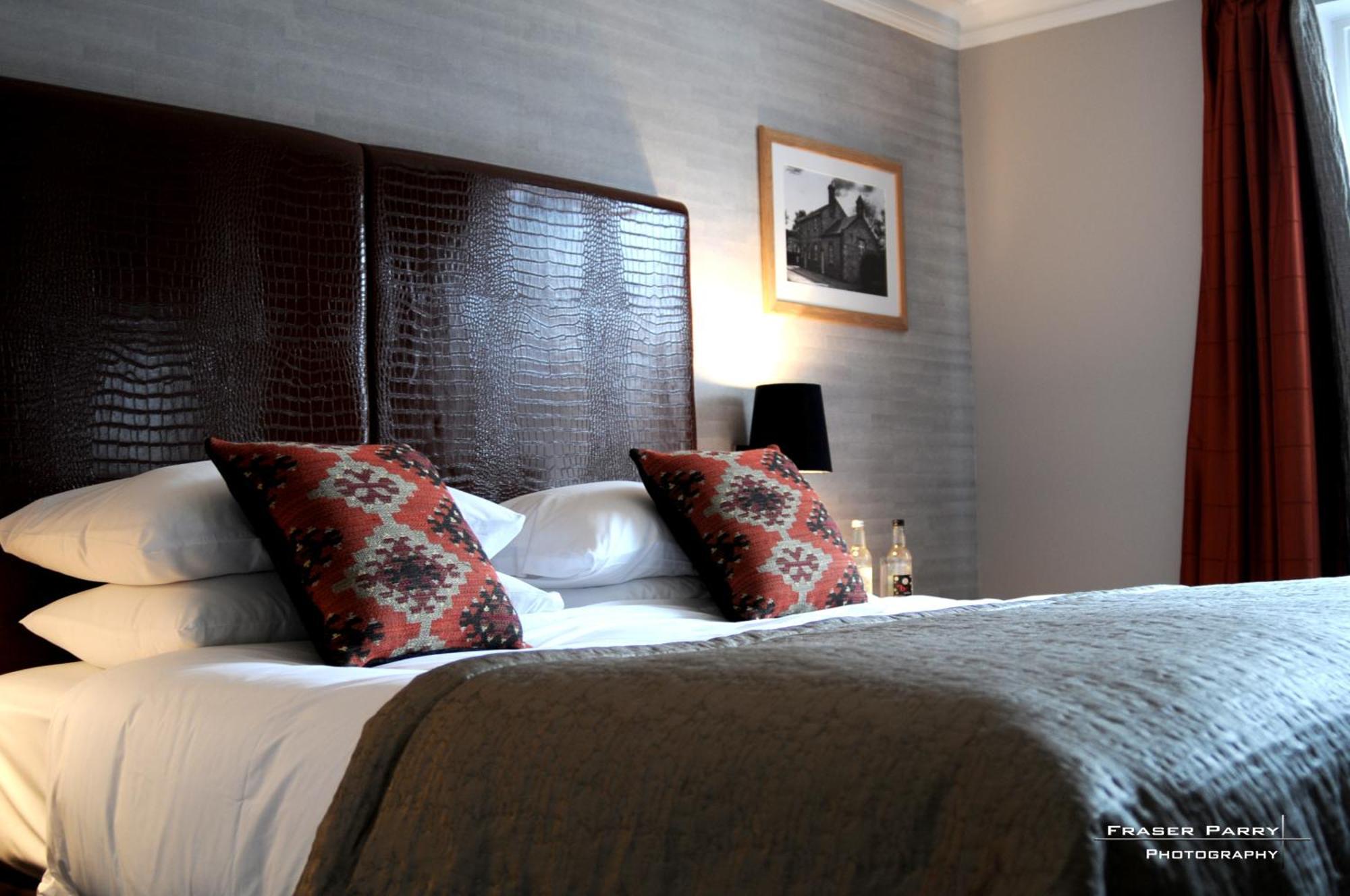 The Saracens Head Hotel Great Dunmow Esterno foto