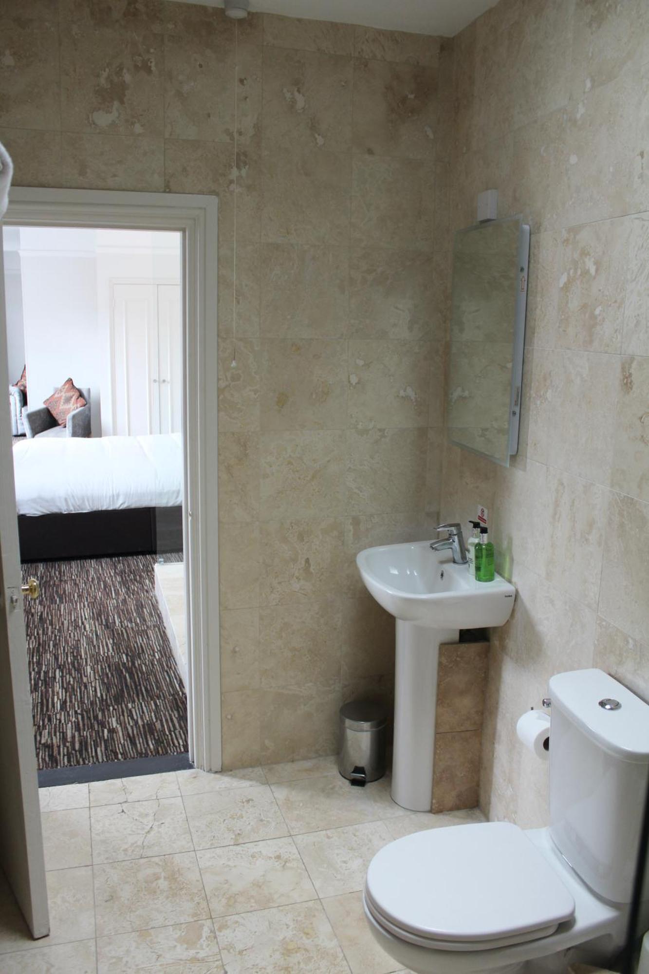 The Saracens Head Hotel Great Dunmow Esterno foto