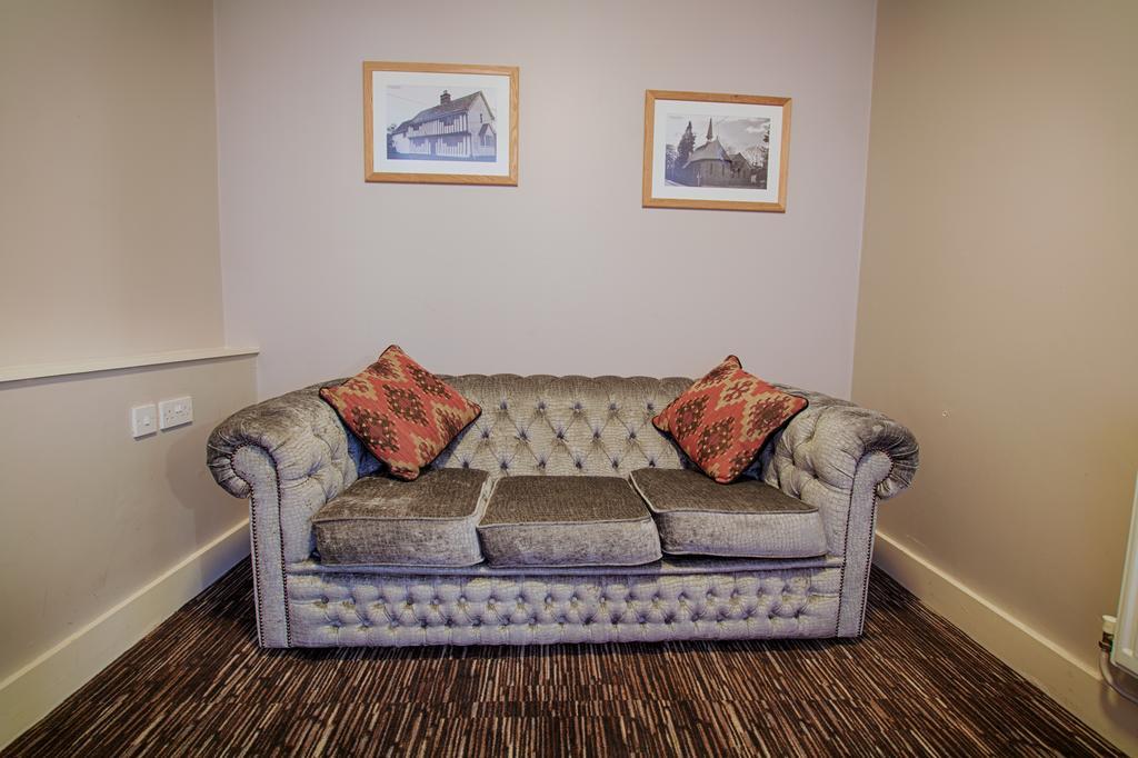 The Saracens Head Hotel Great Dunmow Esterno foto