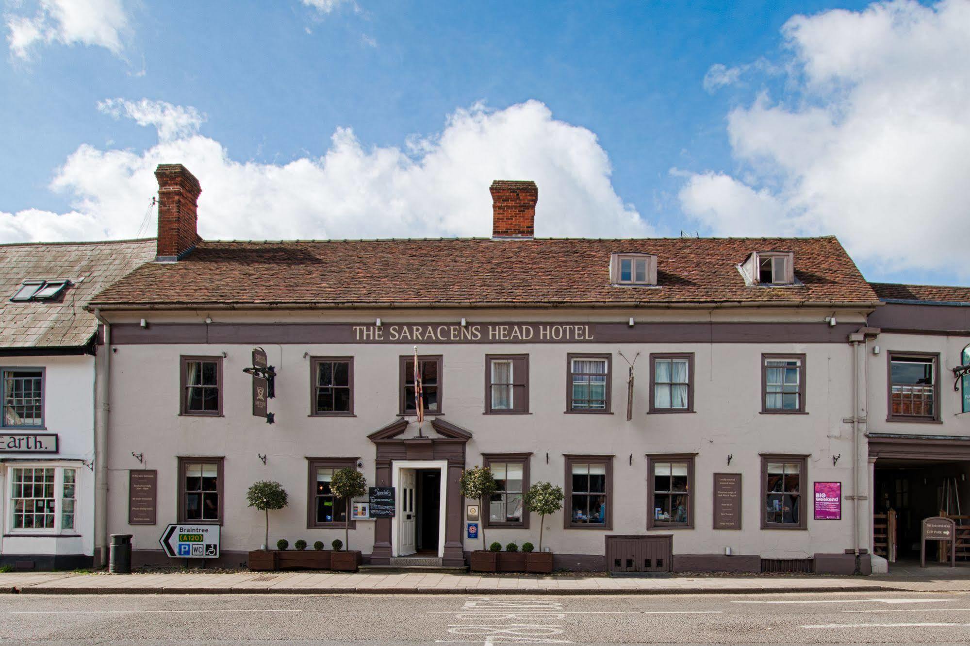 The Saracens Head Hotel Great Dunmow Esterno foto