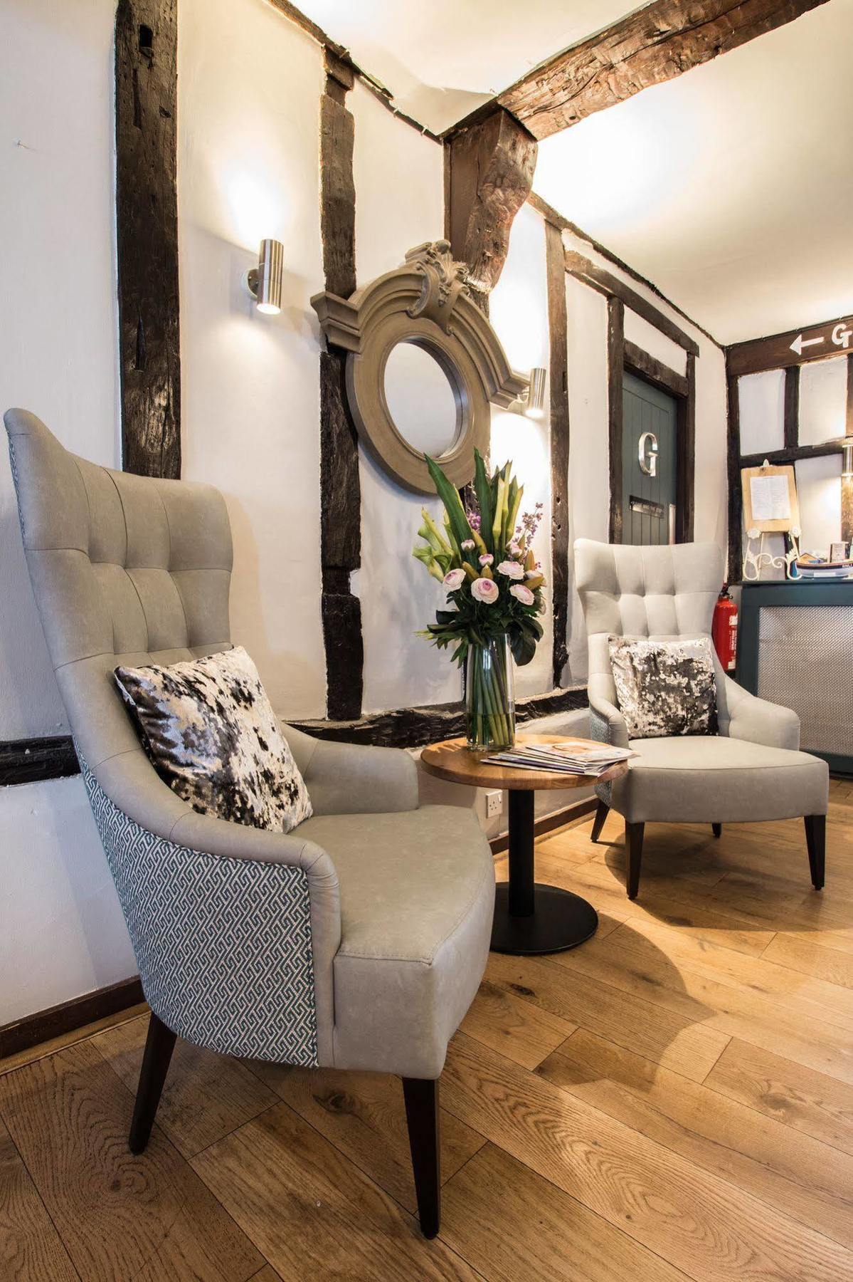 The Saracens Head Hotel Great Dunmow Esterno foto